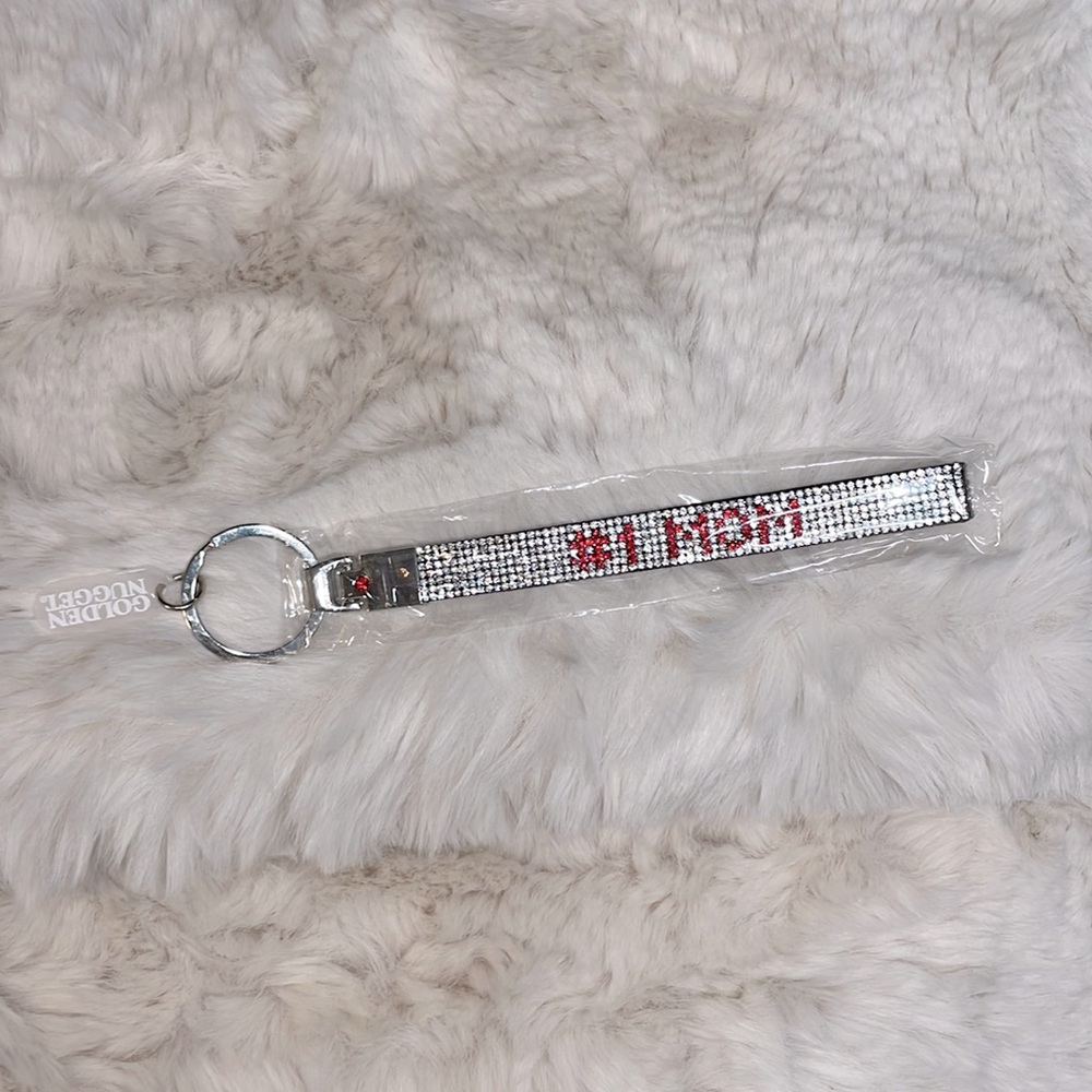 Golden Nugget Crystal Rhinestone #1 Mom Key Holder - Picture 2 of 5